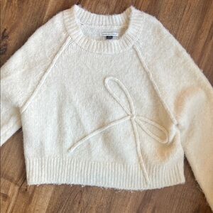American Eagle Cream Sweater with Bow Accent